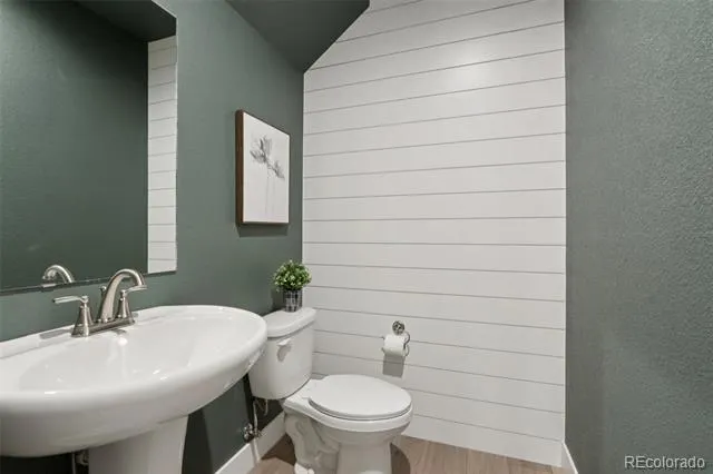 176 High Point Drive Longmont, CO 80504
