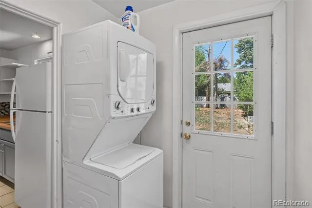 1211 Jasmine Street Denver, CO 80220