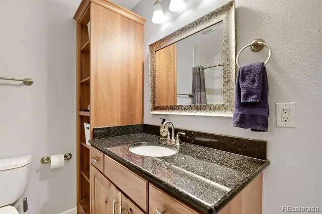 2330 E Fremont Avenue #J Centennial, CO 80122