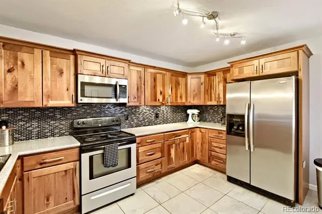 2330 E Fremont Avenue #J Centennial, CO 80122