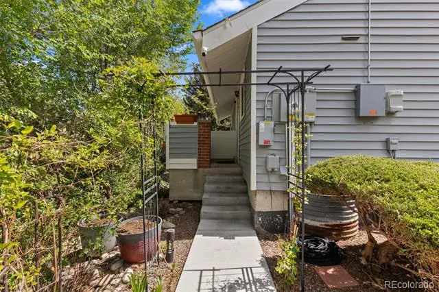 11797 E Cedar Avenue Aurora, CO 80012