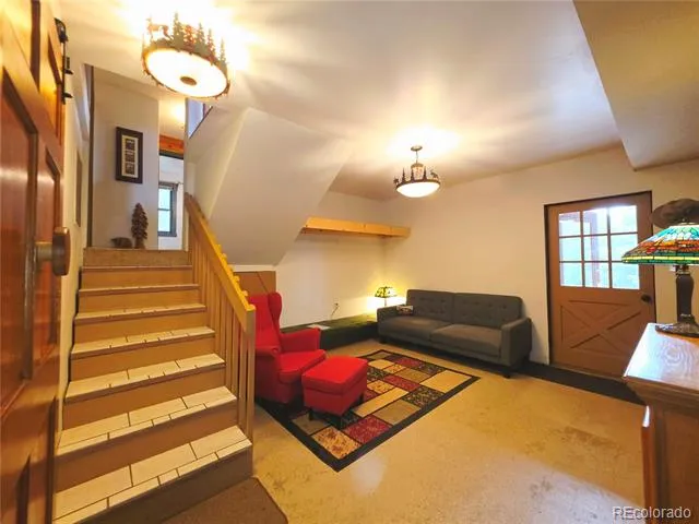 10 Lost Trail Road Idaho Springs, CO 80452