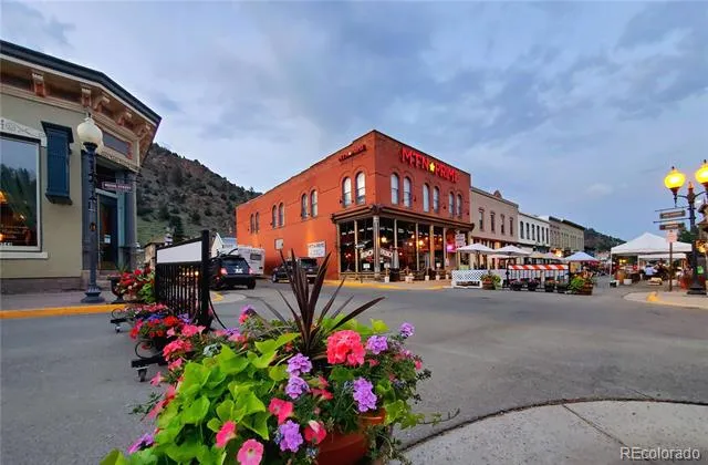 10 Lost Trail Road Idaho Springs, CO 80452