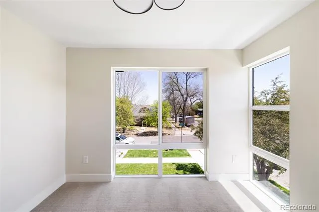 2203 W 37th Avenue Denver, CO 80211