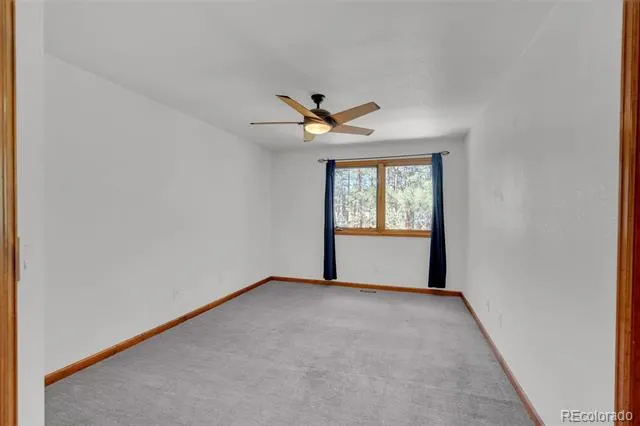7045 Perry Park Boulevard Larkspur, CO 80118