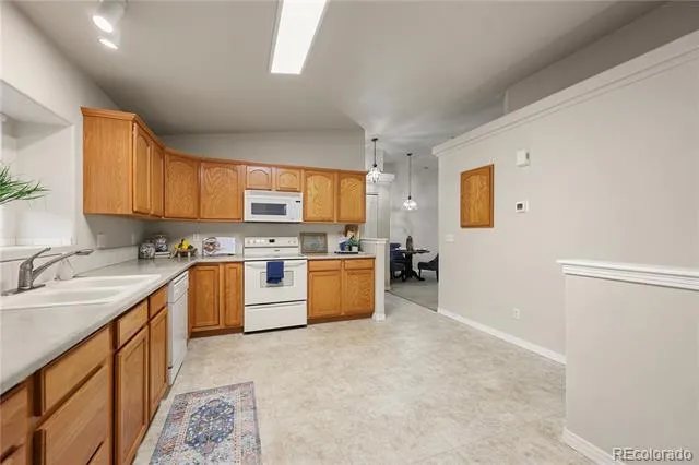 1479 Madison Ridge Heights #B Colorado Springs, CO 80904