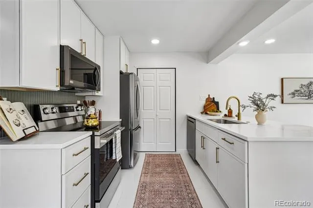 2850 Ivy Street Denver, CO 80207