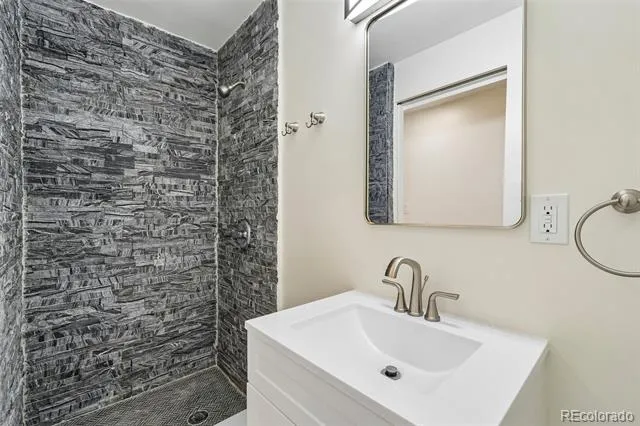 2850 Ivy Street Denver, CO 80207