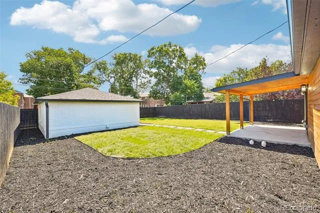 2850 Ivy Street Denver, CO 80207