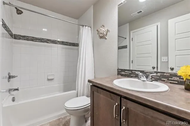 4660 Wildwood Way Johnstown, CO 80534