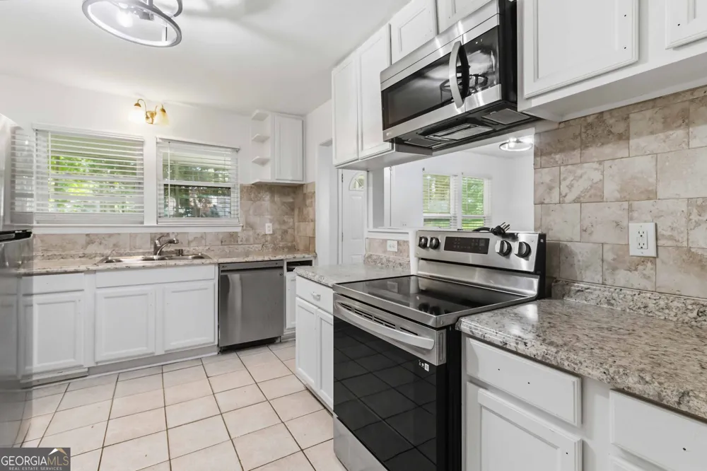 5451 Hedgeflower CT Stone Mountain, GA 30088