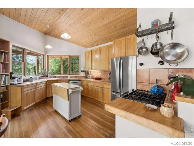 1800 Sumac Avenue Boulder, CO 80304
