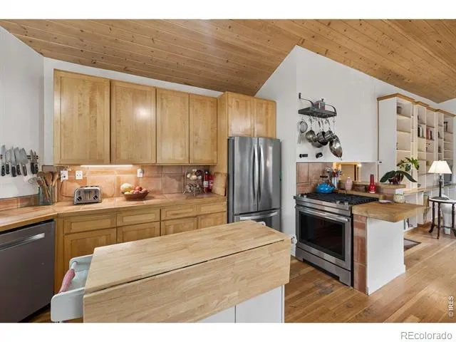 1800 Sumac Avenue Boulder, CO 80304