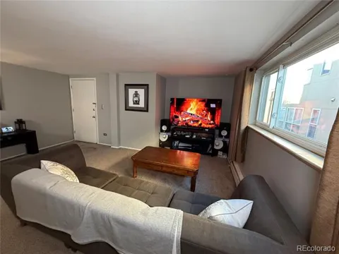 352 S Lafayette #403