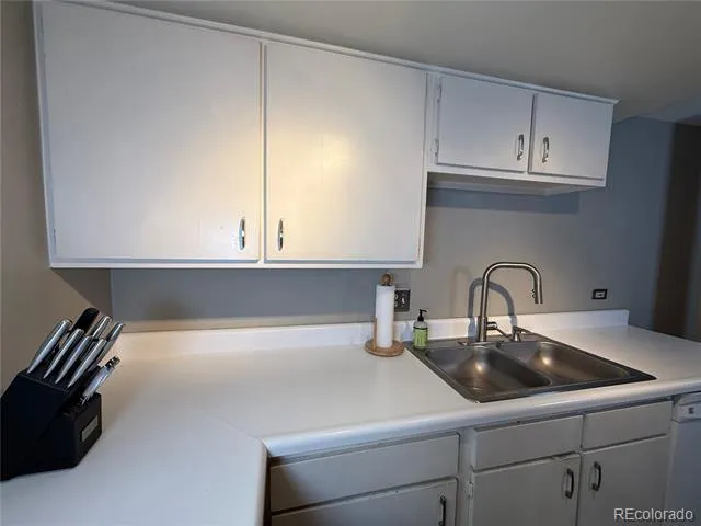 352 S Lafayette #403 Denver, CO 80209
