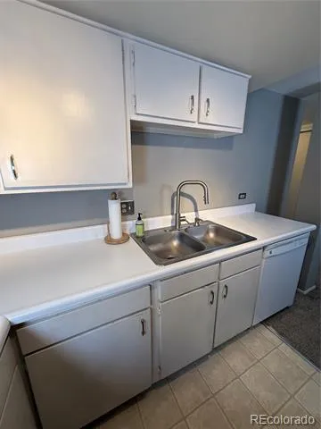 352 S Lafayette #403 Denver, CO 80209