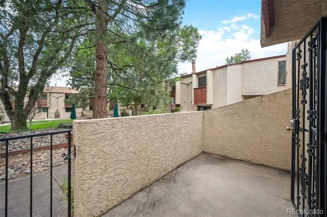 1060 S Parker Road #23 Denver, CO 80231