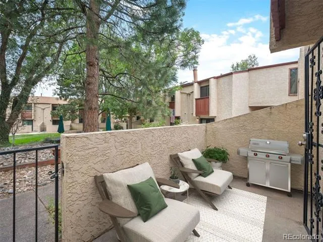 1060 S Parker Road #23 Denver, CO 80231