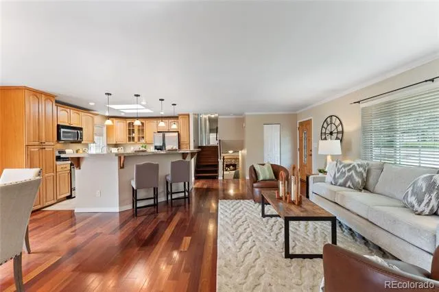 211 Westcott Avenue Colorado Springs, CO 80906