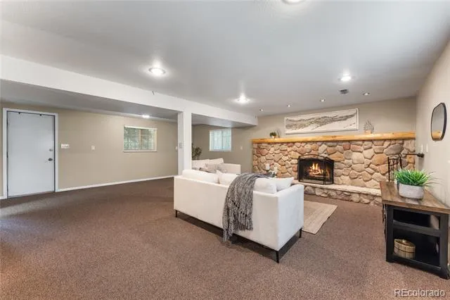 211 Westcott Avenue Colorado Springs, CO 80906
