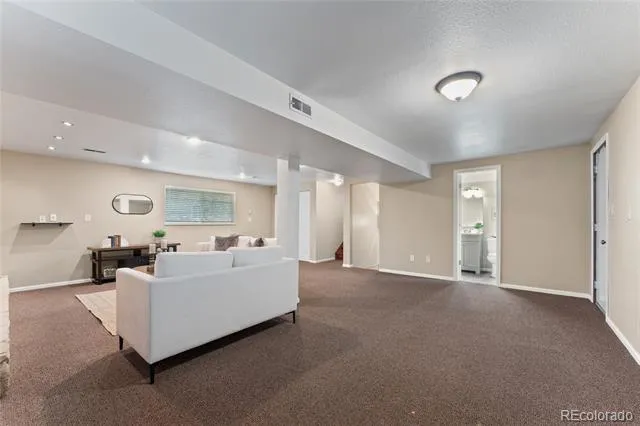 211 Westcott Avenue Colorado Springs, CO 80906