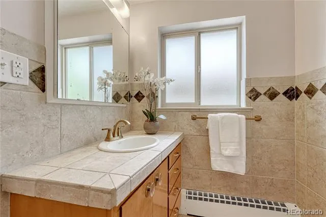 2280 Newland Street Edgewater, CO 80214