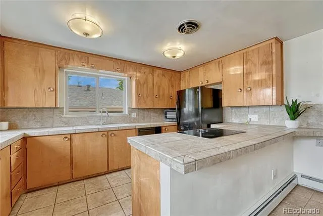 2280 Newland Street Edgewater, CO 80214