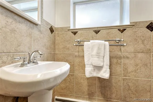 2280 Newland Street Edgewater, CO 80214
