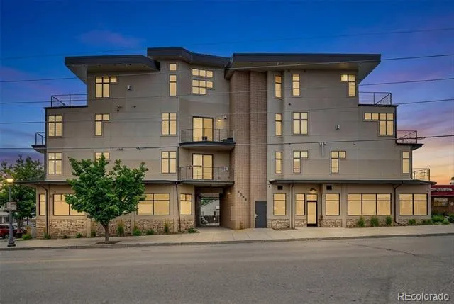 2900 W 44th Avenue #201 Denver, CO 80211