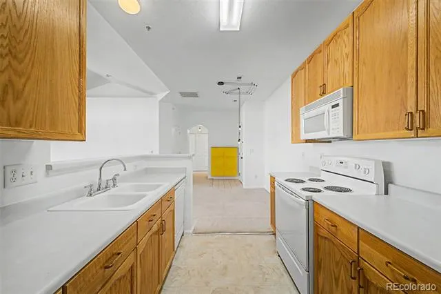 14323 E 1st Drive #302 Aurora, CO 80011