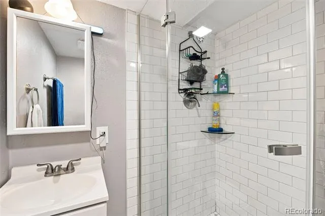 3536 S Depew Street #6 Denver, CO 80235