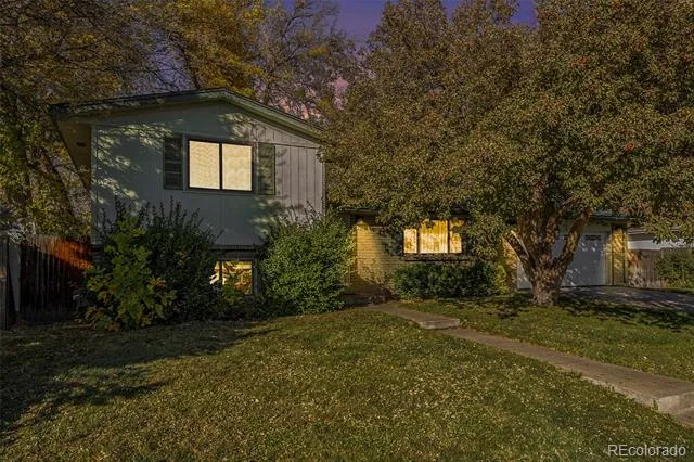 11921 W 70th Place Arvada, CO 80004