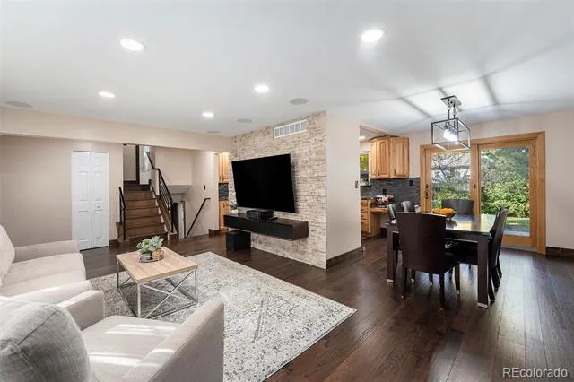 11921 W 70th Place Arvada, CO 80004