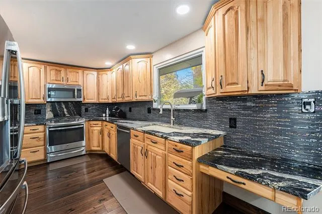 11921 W 70th Place Arvada, CO 80004