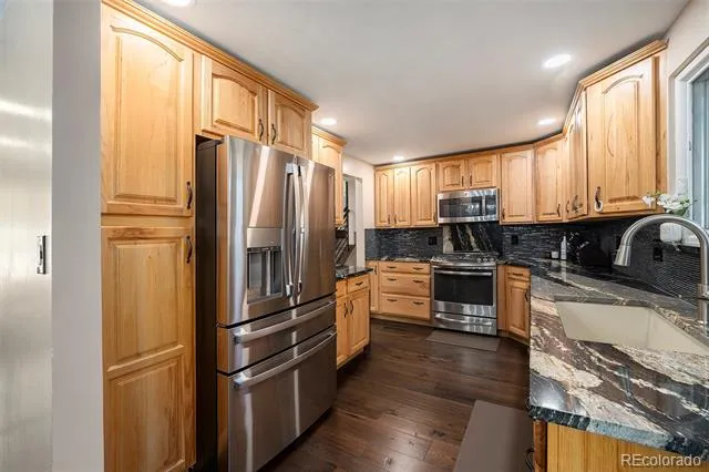 11921 W 70th Place Arvada, CO 80004
