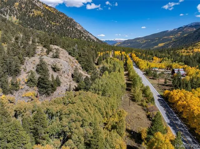 10575 Co-82 Twin Lakes, CO 81251