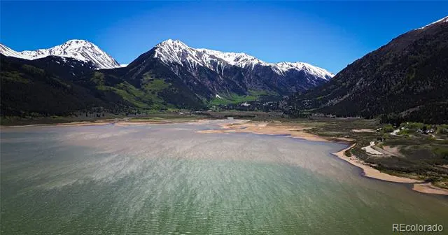 10575 Co-82 Twin Lakes, CO 81251