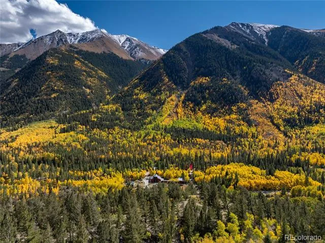 10575 Co-82 Twin Lakes, CO 81251