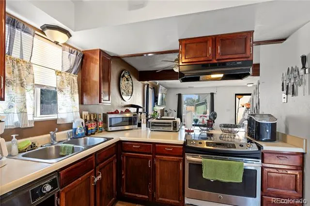 2352 Washo Circle Colorado Springs, CO 80915