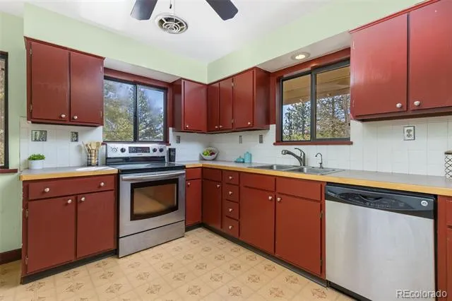 414 Upper Travis Gulch Road Black Hawk, CO 80422