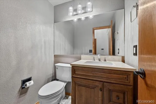 19721 E Stanford Drive Centennial, CO 80015