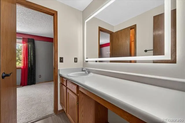 19721 E Stanford Drive Centennial, CO 80015