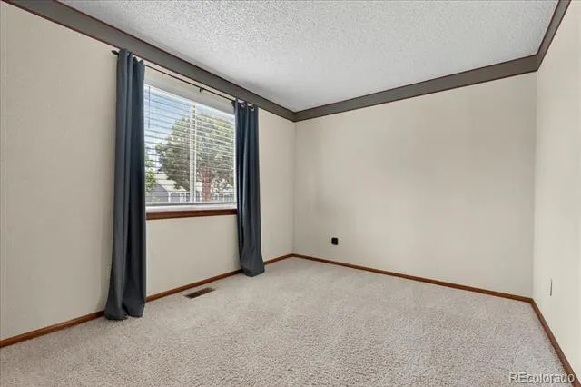 19721 E Stanford Drive Centennial, CO 80015