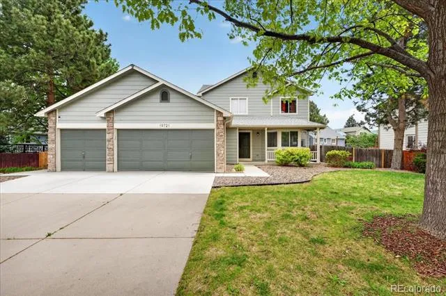19721 E Stanford Drive Centennial, CO 80015