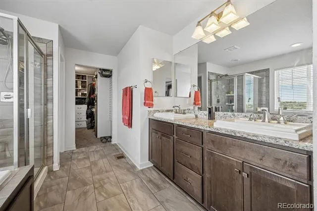 21447 E Union Place Aurora, CO 80015