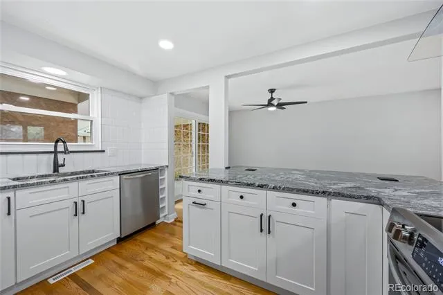 3226 S Oneida Way Denver, CO 80224