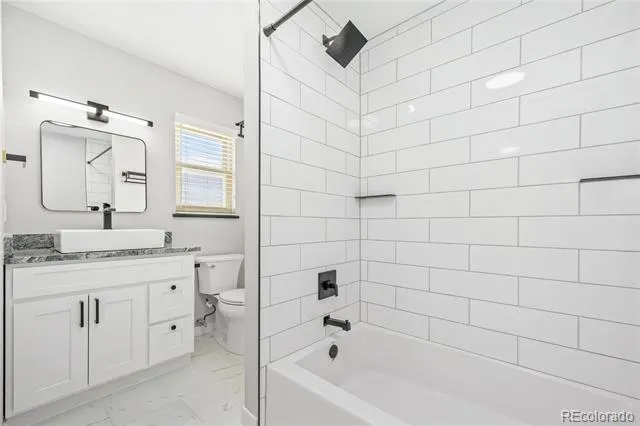 3226 S Oneida Way Denver, CO 80224