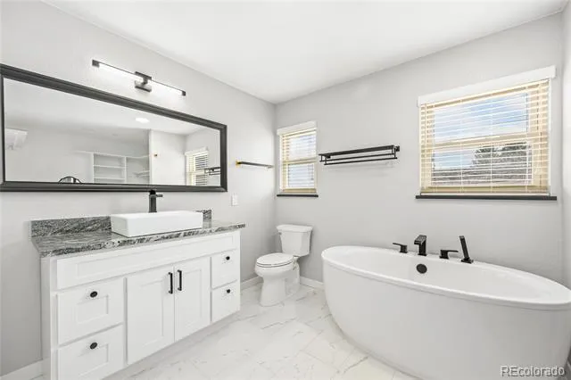 3226 S Oneida Way Denver, CO 80224