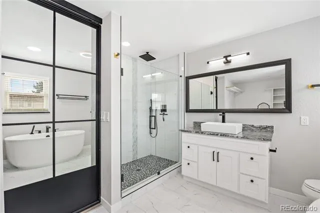 3226 S Oneida Way Denver, CO 80224