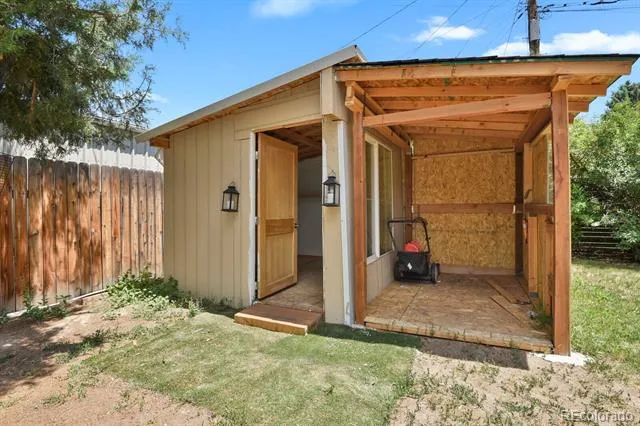 4610 Vance Street Wheat Ridge, CO 80033